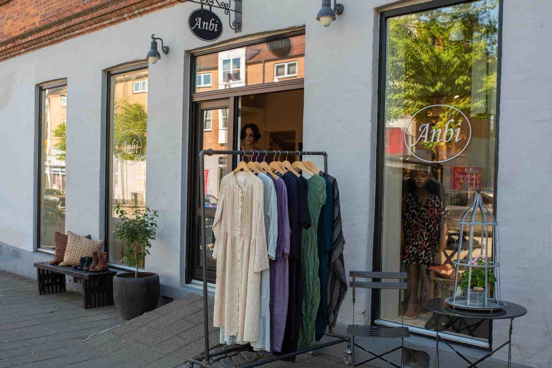 Anbi butiksfacade i Skanderborg,