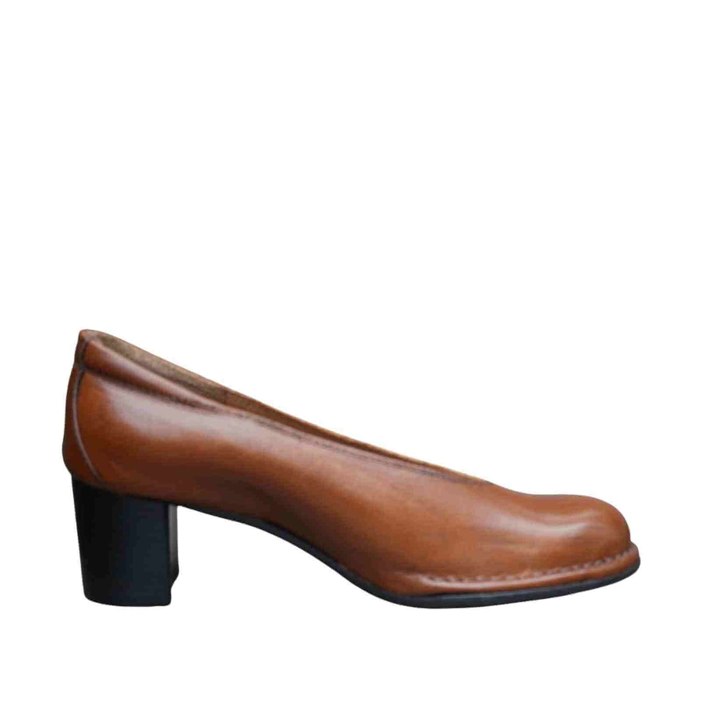 Inderside af cognac farvet pumps fra Bubetti