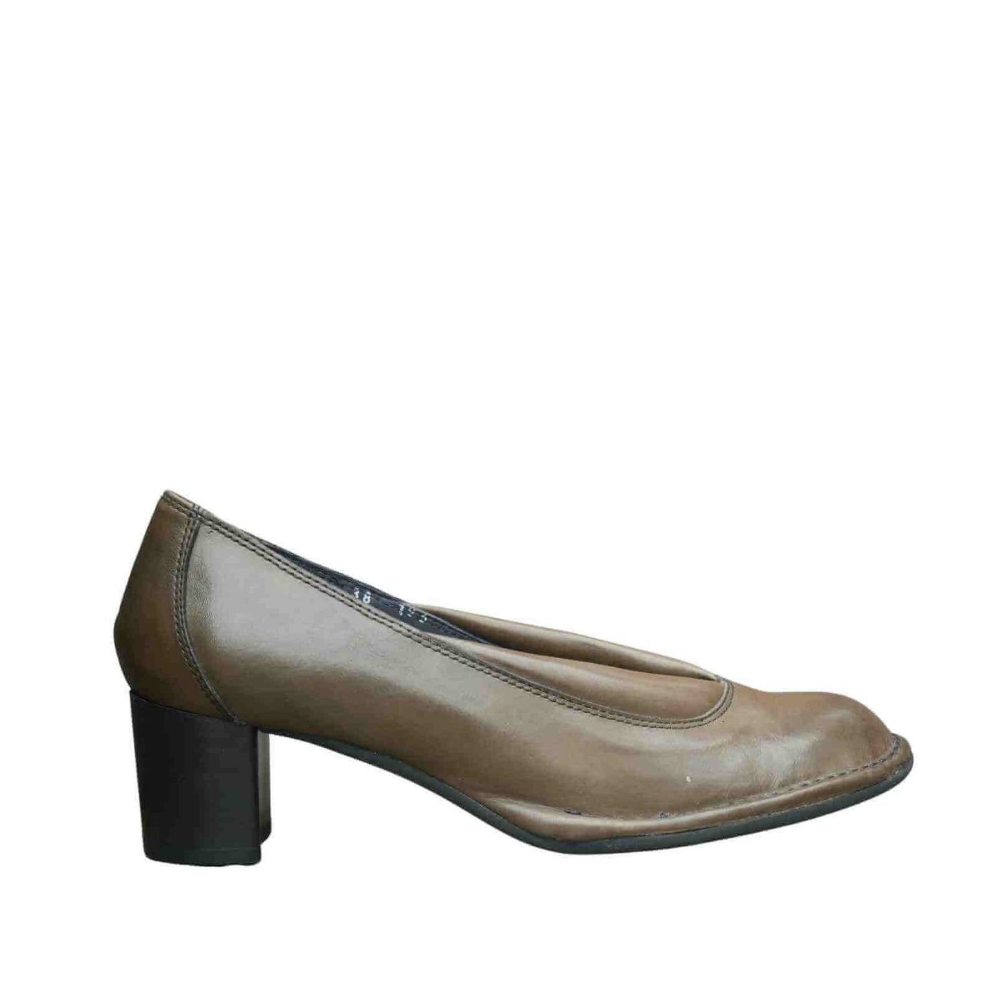 Indersiden af olivengrønne pumps