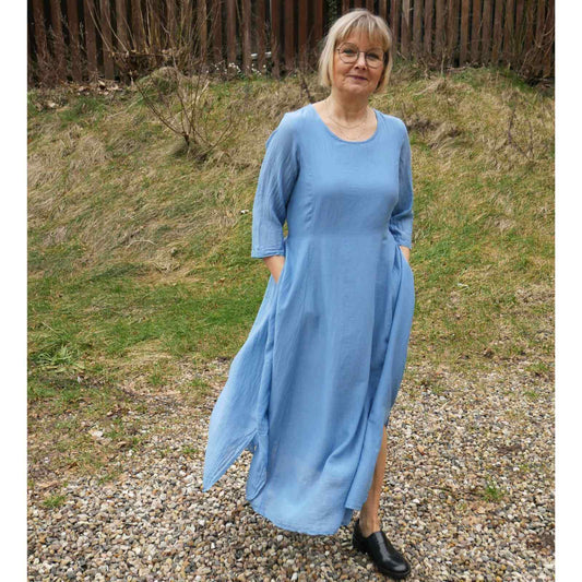 Lang blå fin kjole i bomuld og silke fra Grizas