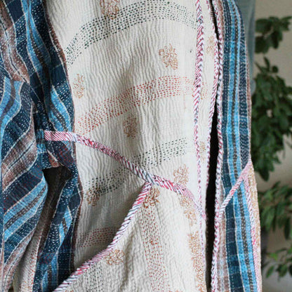 lomme på upcycled kantha quiltet bomuldsjakke