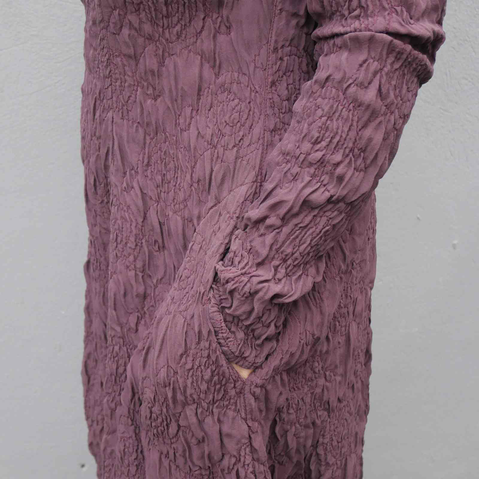 Silkekjole stióf tekstur på Praechtig Berlin Gova kjole