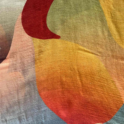 Multifarver på tørklæde i uld og silke fra Aperitif