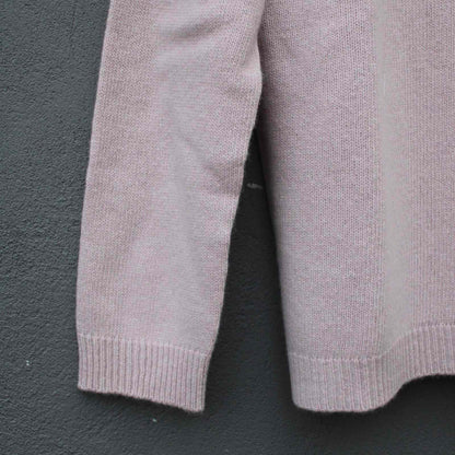 Strik detalje på rosa bluse fra Gorridsen hos Anbi