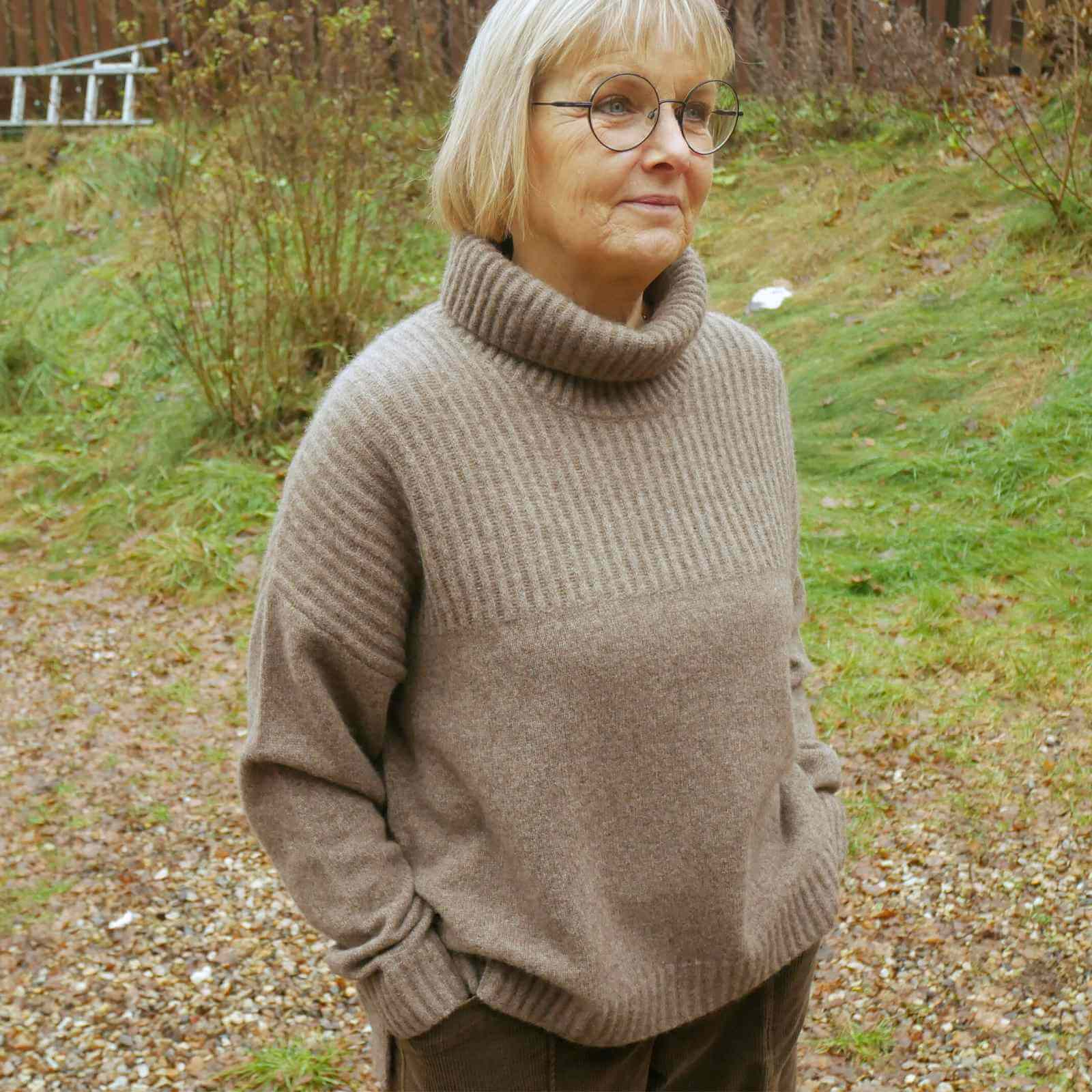 Anbi Jette i brun yak uld sweater