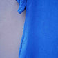 Sidelomme på koboltblå hørkjole fra Boeheme