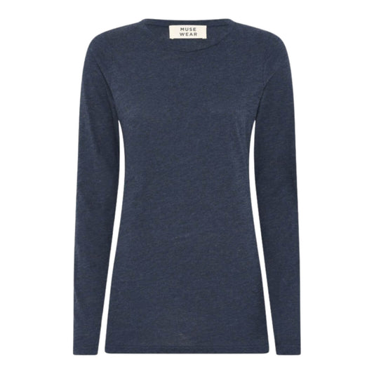 navy basis bluse fra Muse Wear