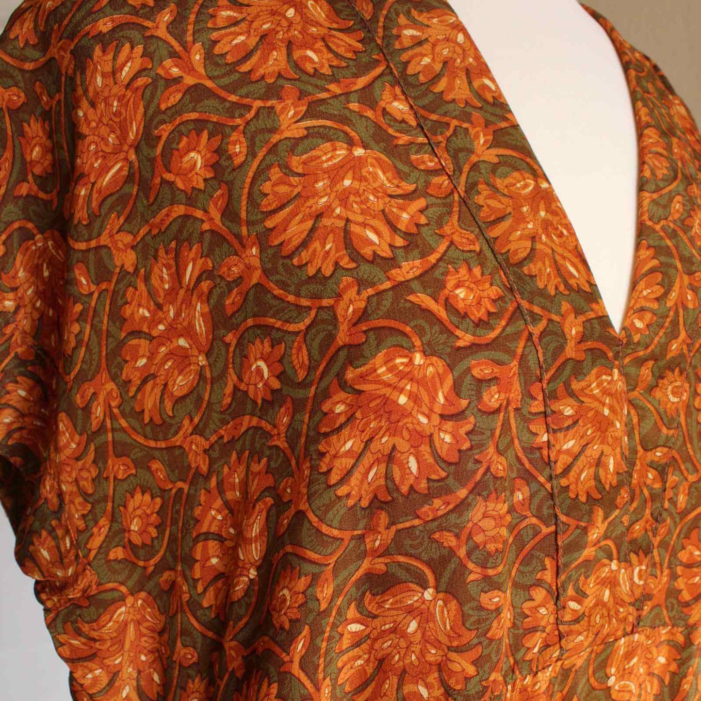 Brun orange silke kjole i sari silke fra Cofur