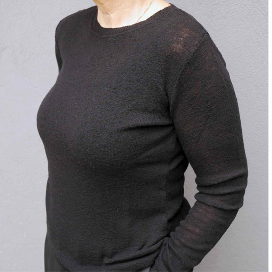 Tynd sort merinould bluse fra Gorridsen Design